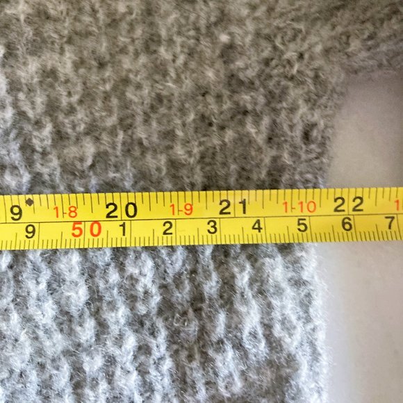 Free People oversized waffle knit grey 100% wool sweater, cowl neck turtleneck - Picture 11 of 12